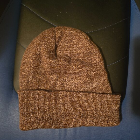 One size fits all carhartt beanie - Picture 2 of 5